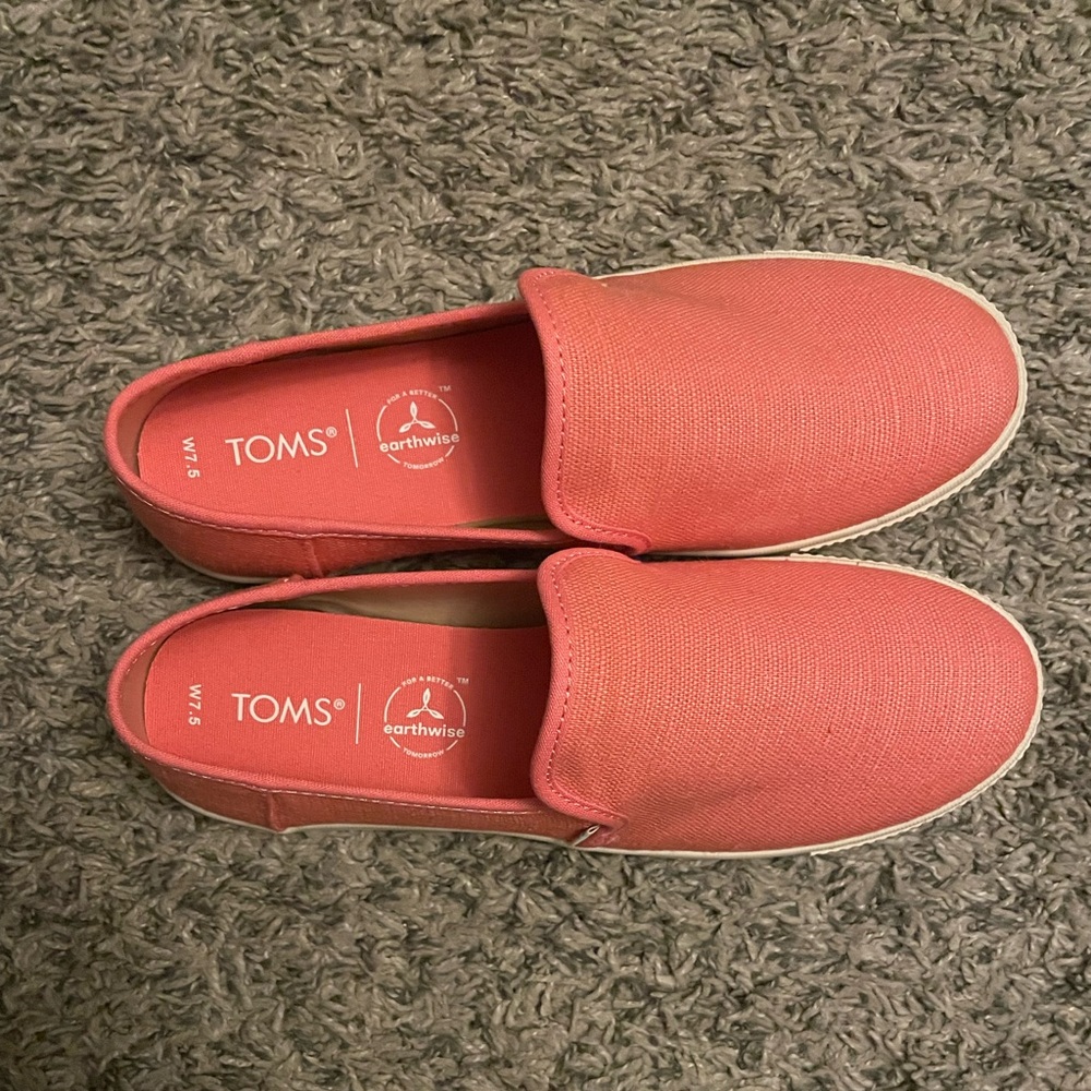 TOMS Women's Coral Slip-On Sneakers